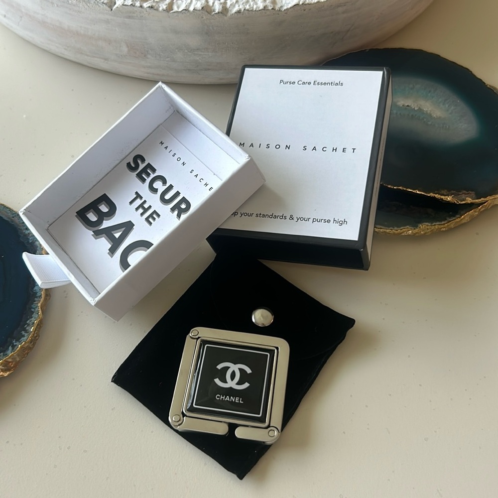 💎Luxurious ‘CHANEL’ Purse Hook💎